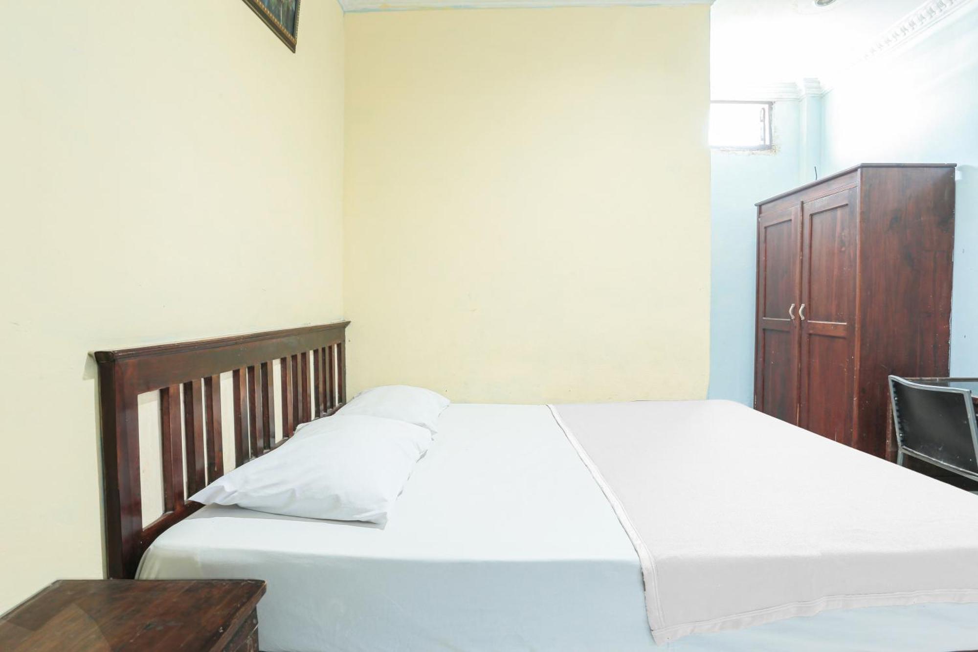 Oyo 93046 Hotel Fortuna Parepare Eksteriør bilde