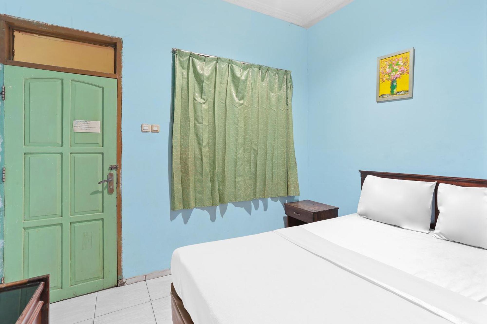 Oyo 93046 Hotel Fortuna Parepare Eksteriør bilde