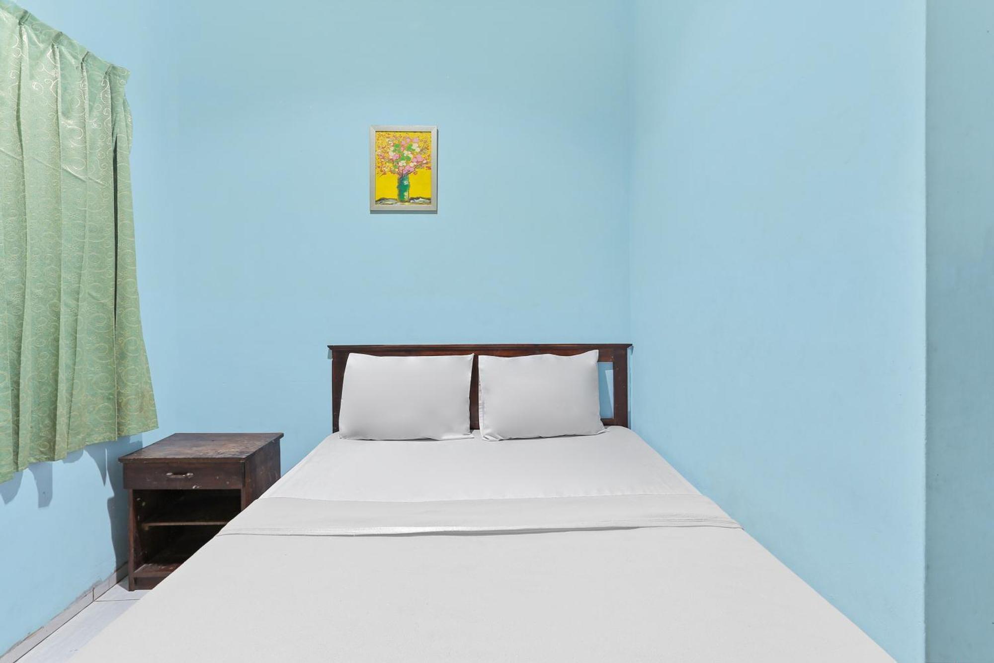 Oyo 93046 Hotel Fortuna Parepare Eksteriør bilde