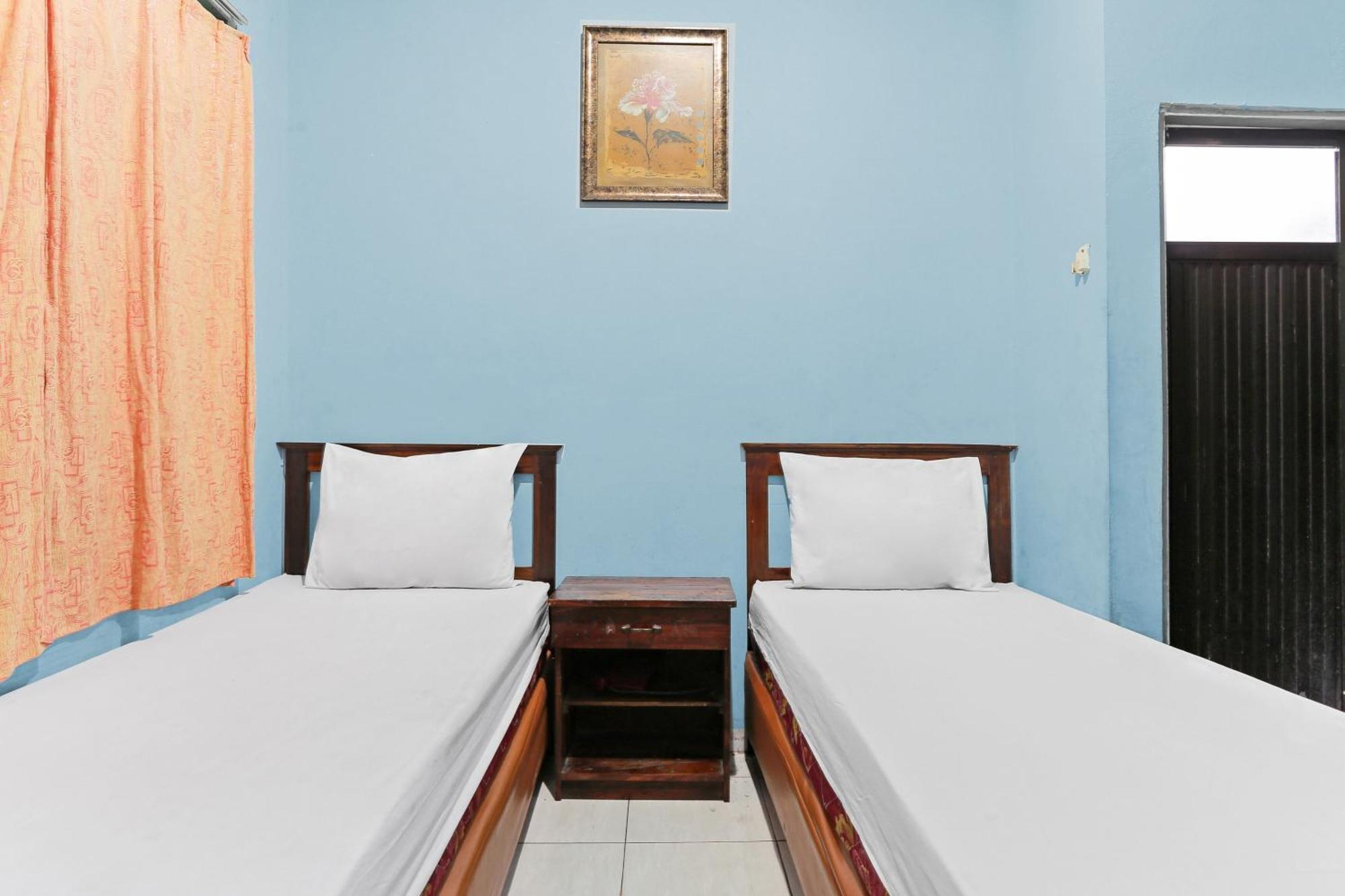 Oyo 93046 Hotel Fortuna Parepare Eksteriør bilde